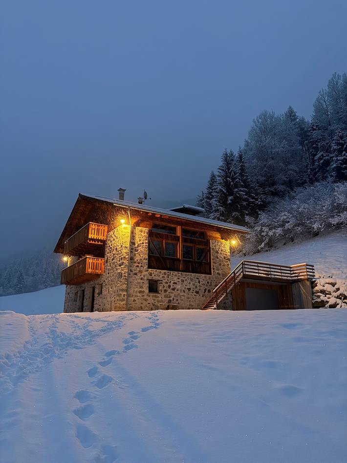 Appartamento intero, Appartamento 'Lòni Lodge Suite Saviana' in Vermiglio, Alpi dell'Adamello e della Presanella