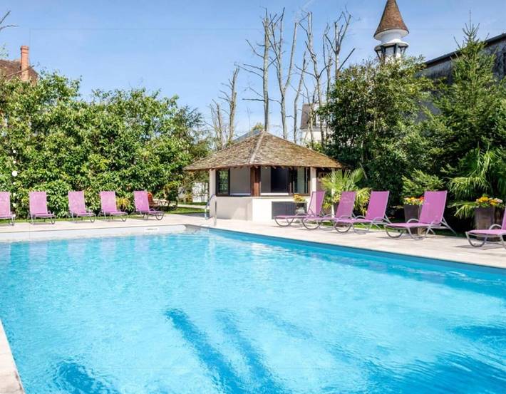 Hôtel pour 2 personnes, avec Terrasse et Jacuzzi ainsi que Jardin et Piscine à Chenonceaux