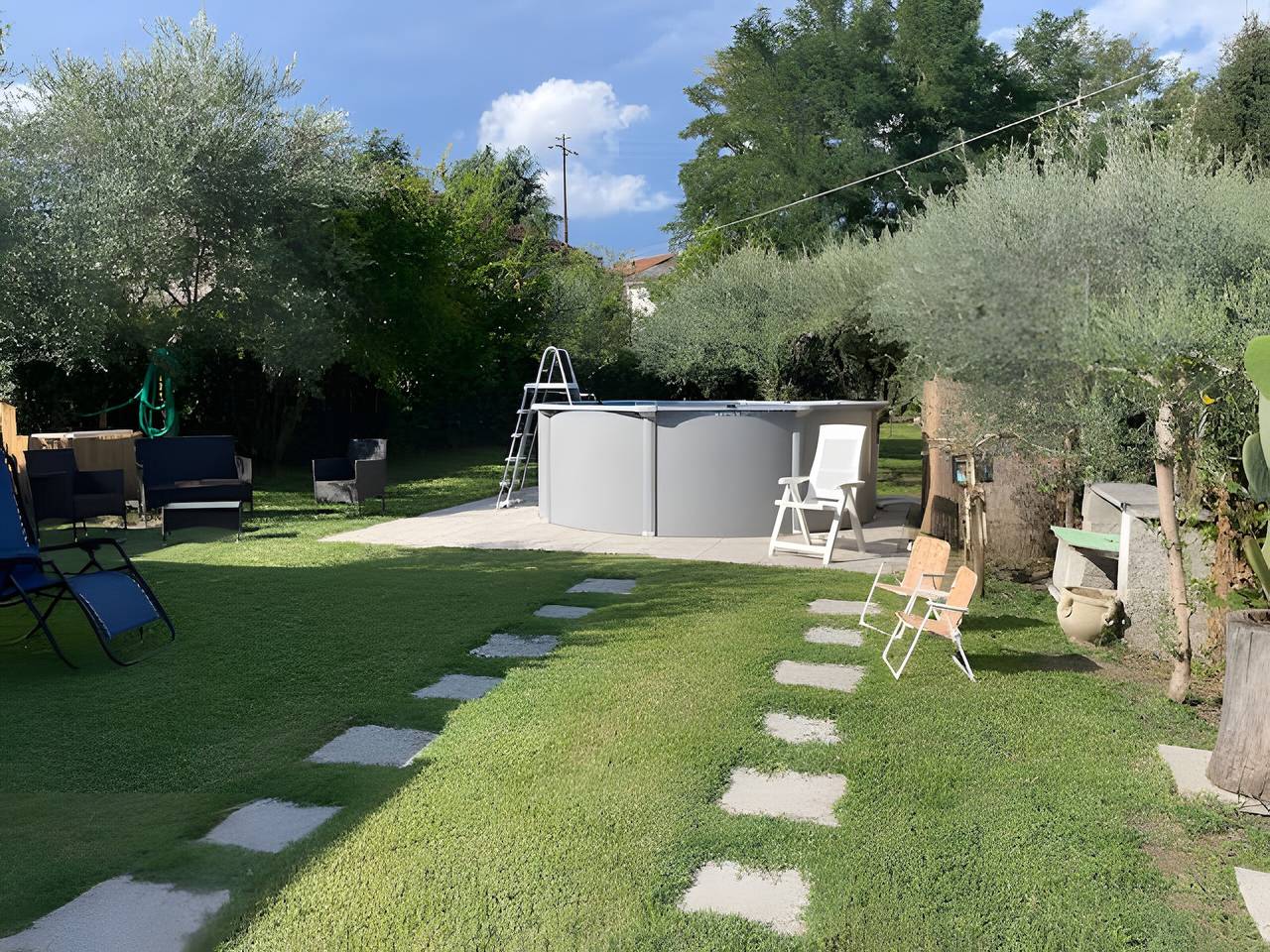 Casa con giardino privato ,piscina , giochi , wiifii gratuito - 30 minuti dal mare in Capannori, Colline Lucchesi