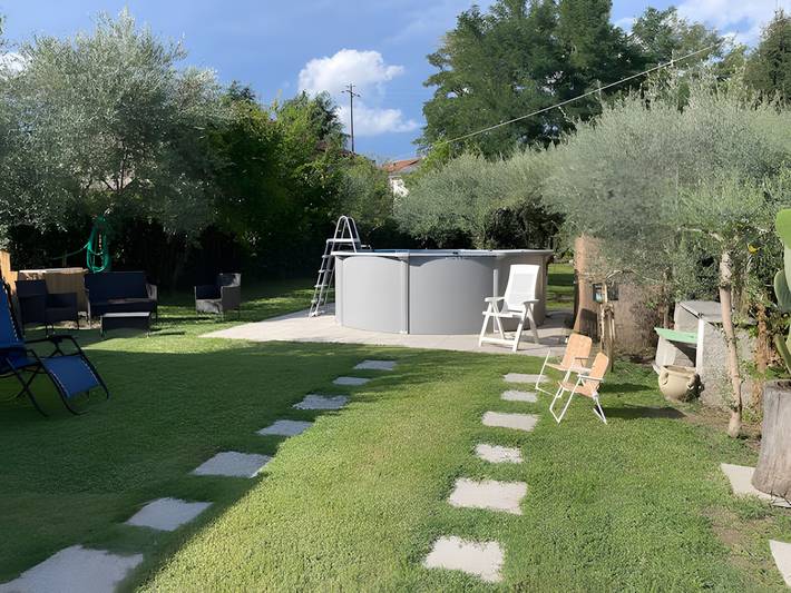 Casa con giardino privato ,piscina , giochi , wiifii gratuito - 30 minuti dal mare in Capannori, Colline Lucchesi