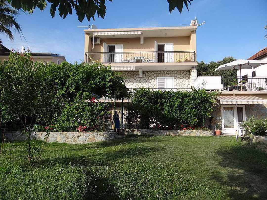 Ganze Ferienwohnung, Ferienwohnung 150 m von der Adria in Supetarska Draga, Rab