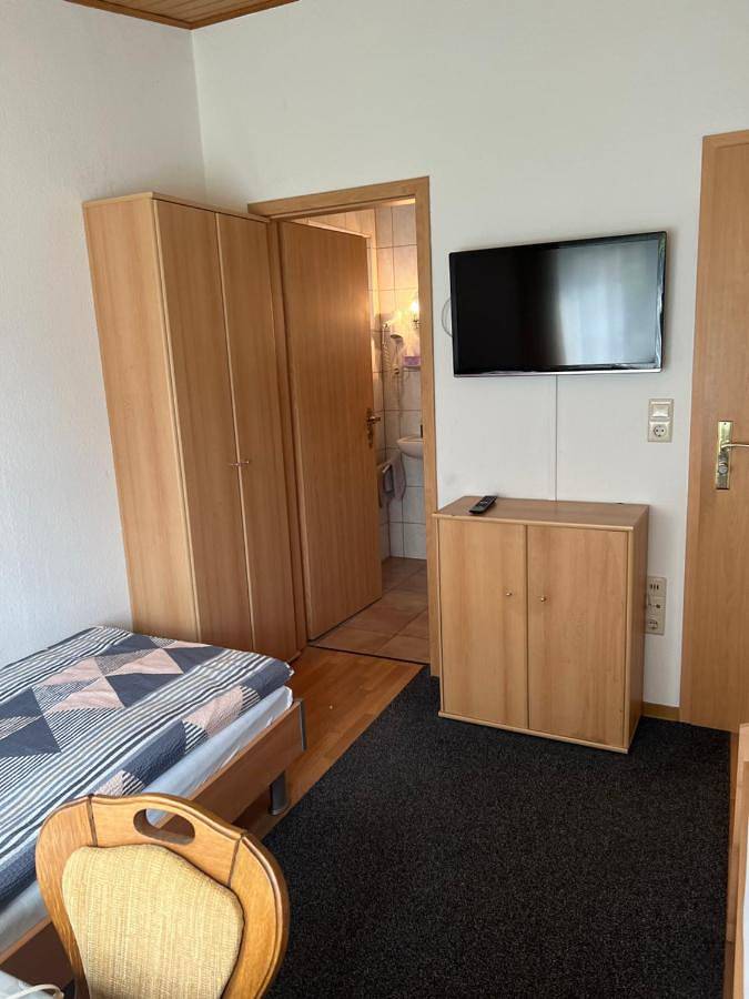Budget Double or Twin Room in Leipzig-Oost, Leipzig