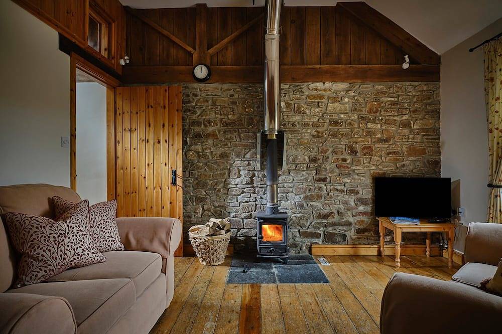 Enjoy tranquil Devon but near the coast. in Hartland, Hartland Devon Heritage Coast
