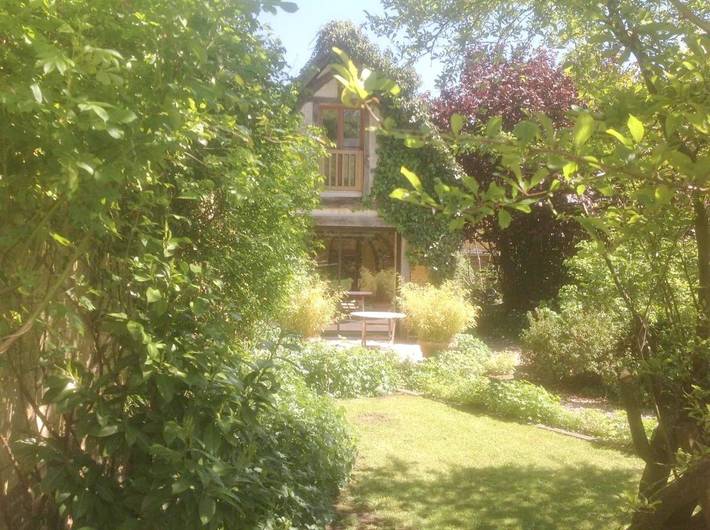 Maison d’hôte pour 6 personnes, avec Balcon et Terrasse ainsi que Jardin et Vue à Neufchâtel-en-Bray