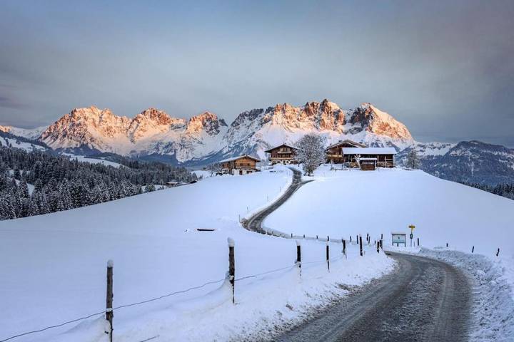 Ferienwohnung für 7 Personen, mit Balkon und Terrasse sowie Garten und Sauna in Kitzbühel