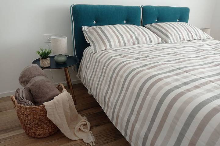 Apartamento entero, Hall of saints in Belluno, Carnic Prealps