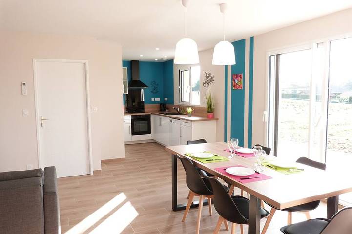 Location de vacances pour 6 personnes, avec jardin à Saint-Pardoux