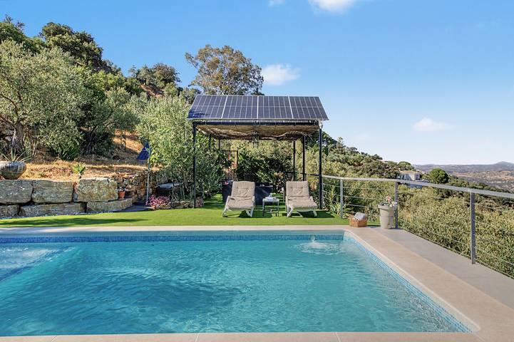 Holiday Home 'Miralvalle' with Mountain View, Wi-Fi and Air Conditioning in El Gastor, White Villages