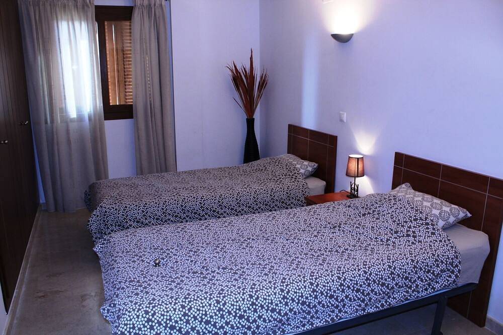 Appartement entier, Luxe en bord de mer: Appartement spacieux (4 personnes), vue mer - Last Minute Deal in Punta Prima (Alicante), Torrevieja