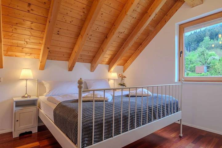 Ferienhaus für 14 Personen, mit Whirlpool und Garten sowie Sauna in Alpirsbach - 3