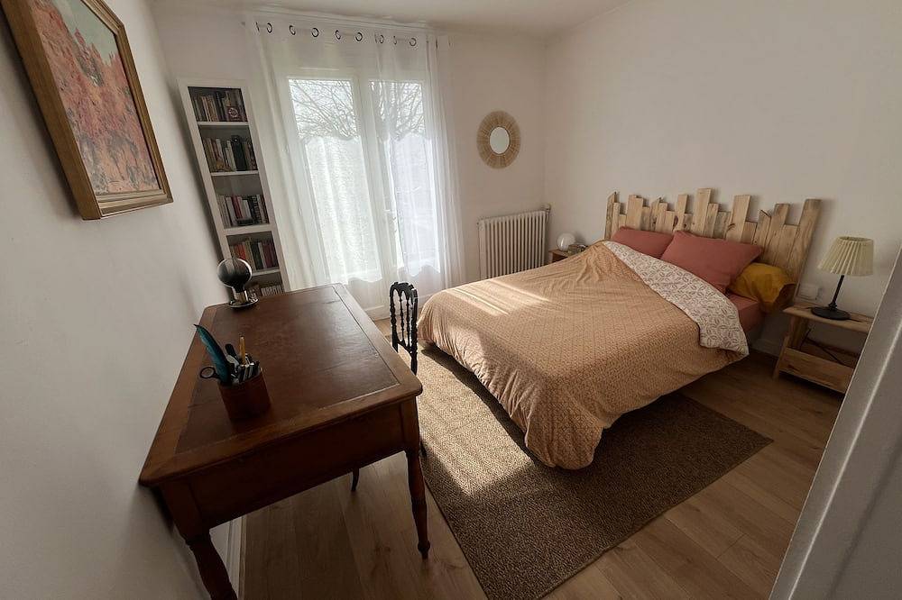 Maison spacieuse au calme pour 7 voyageurs in Saint-Rémy-la-Vanne, Seine-et-Marne
