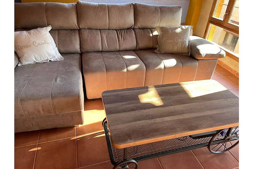 Entire apartment, Apartment ''La Tirolina'' in Fuentespalda, Teruel Region