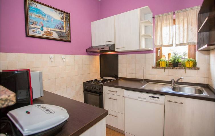 Ferienhaus für 4 Personen, mit Terrasse und Garten in Porec und Umgebung - 3