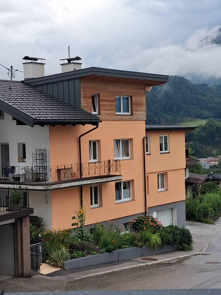 Ferienwohnung für 5 Personen, mit Balkon und Terrasse sowie Garten in Buch in Tirol