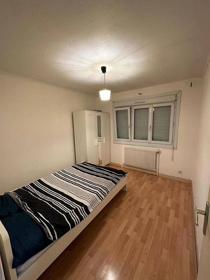 Maison d’hôte pour 9 personnes, avec Balcon et Terrasse ainsi que Jardin et Vue à Goussainville - 2