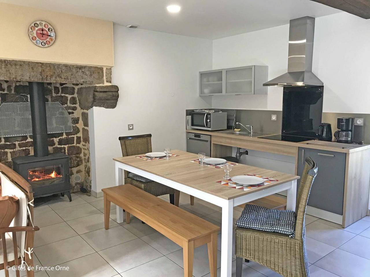 Rural charm with Wifi and pets allowed in Saint-Fraimbault, Parc naturel régional Normandie-Maine