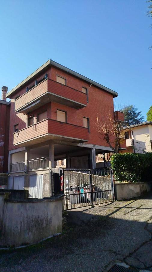 Gîte pour 4 personnes, avec balcon dans Borgonuovo