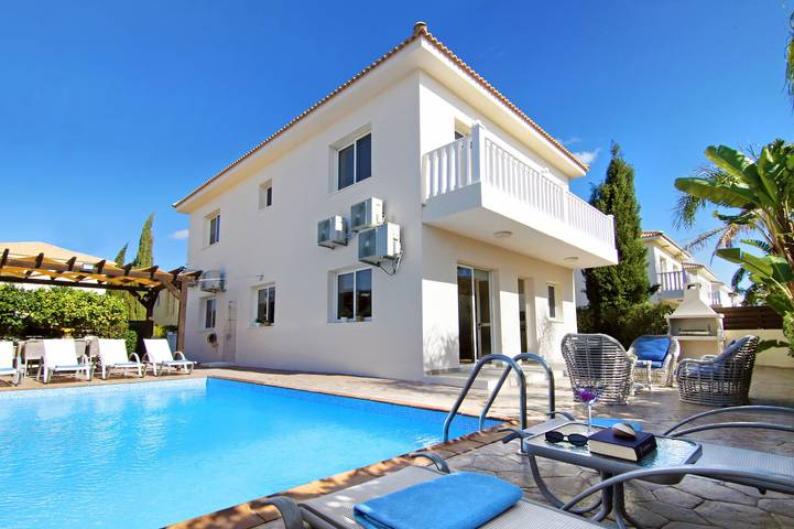 Holiday rental for 8 people, with Balcony/Terrace and Garden in Nissi Beach