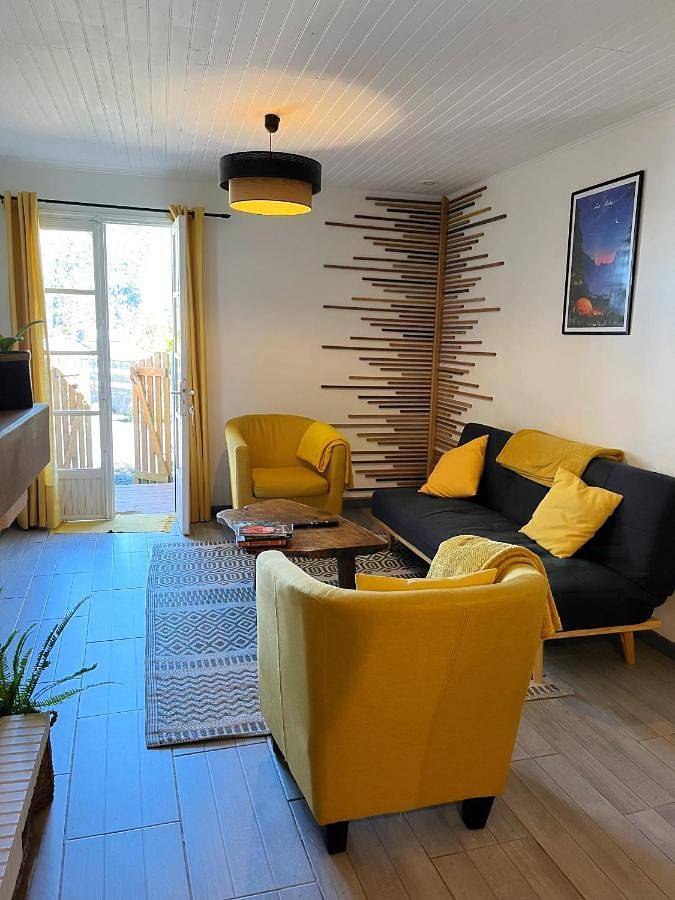 Location de vacances pour 6 personnes, avec jardin ainsi que terrasse et vue dans Les Makes - 2