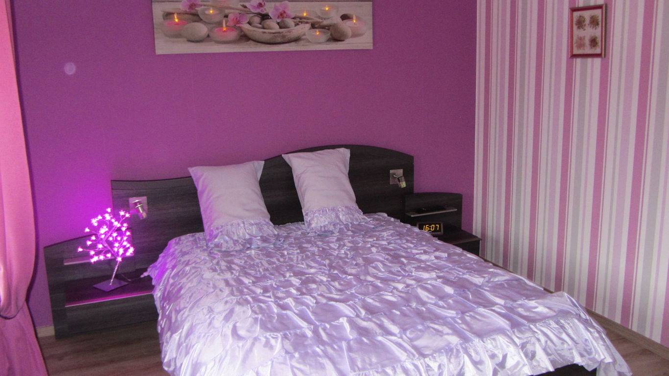 Chambres d'hôtes Les Glycines - Chambre Lilas in Choloy-Ménillot, Toul