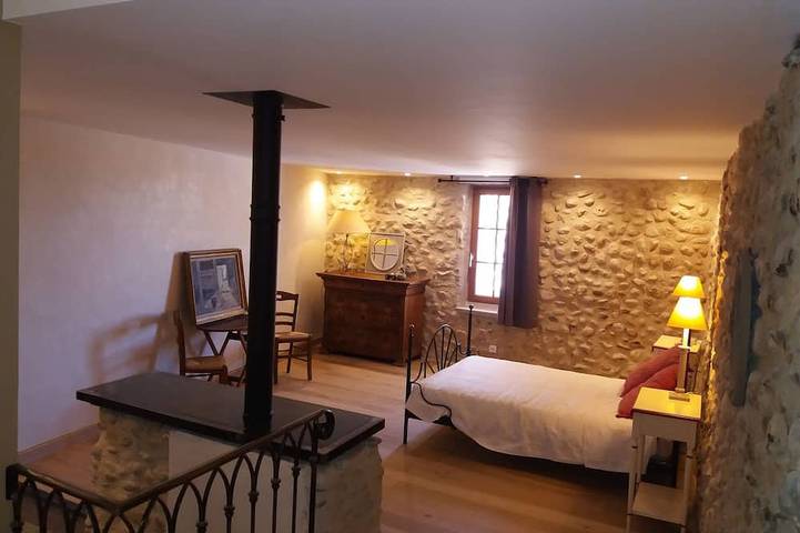 Location de vacances pour 3 personnes, avec terrasse à Roumoules - 3