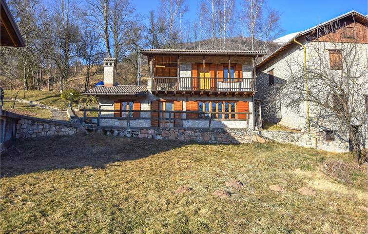 70 qm Wohnung mit Aussicht, Küche, Parkplatz und Internet - 2km von Sovramonte in Sovramonte, Cimonega-Gruppe