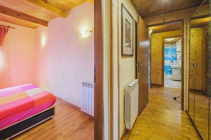 Magnifica villa indipendente per 4 persone con A/C, WIFI, TV, patio e animali ammessi in Massa, Riviera Toscana