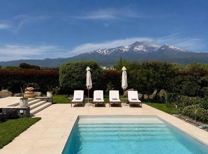 Villa per 6 persone, con panorama e piscina nonché giardino a Giarre