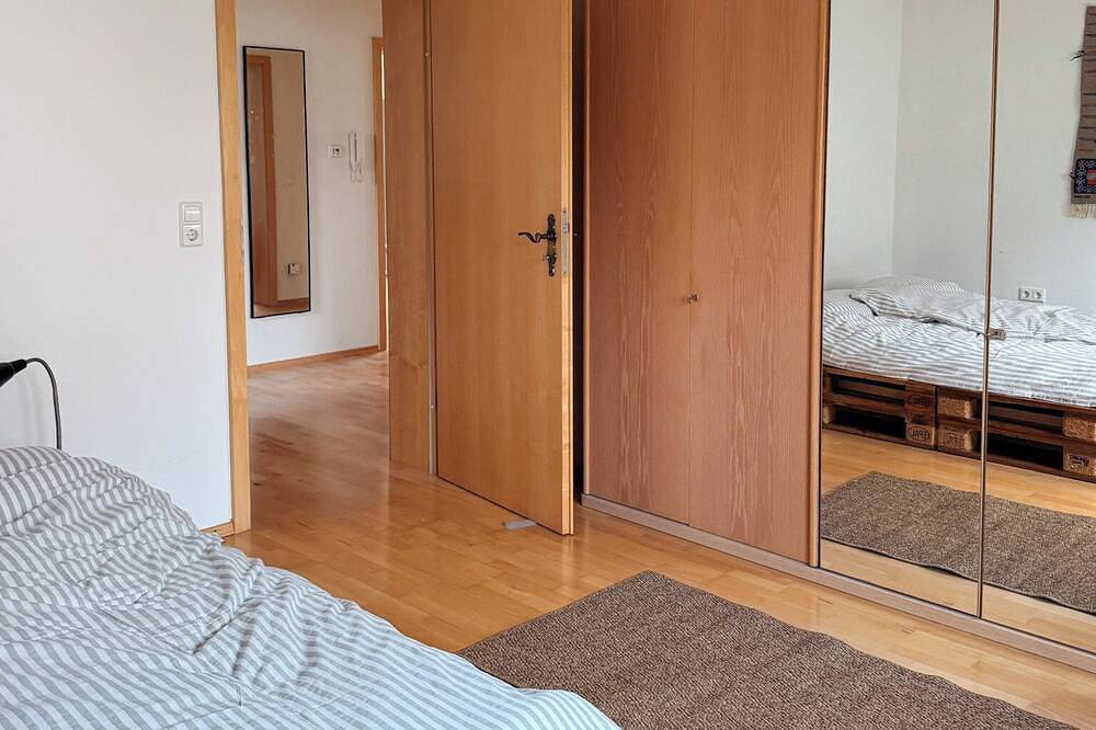Ganze Wohnung, Große gemütliche Ferienwohnung im Herzen des Kraichgaus. in Kraichtal, Kraichgau