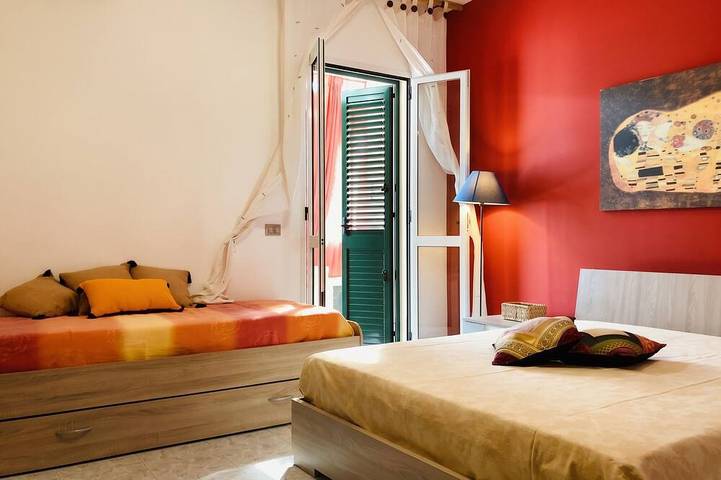 Apartamento entero, Homerez - Apt en Baia Verde, balcón in Kudetà Baia Verde Lido, Baia Verde