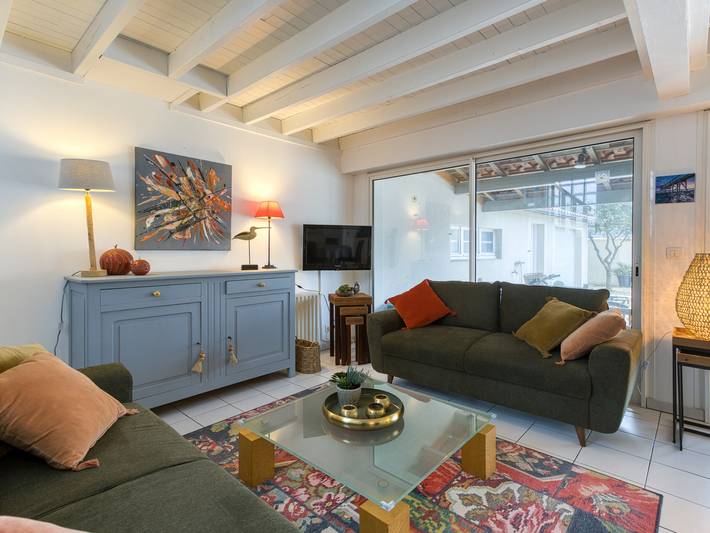 Location de vacances pour 8 personnes, avec piscine et terrasse à Châtelaillon-Plage - 4
