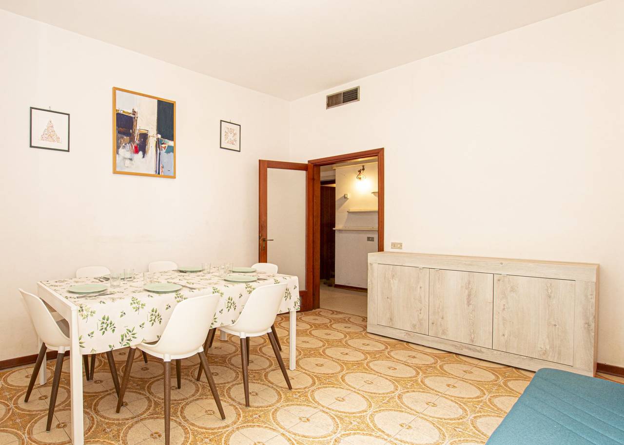 Ganze Ferienwohnung, Ferienwohnung für 8 Personen mit Garten in Spiaggia di Marina di Campo, Marina di Campo