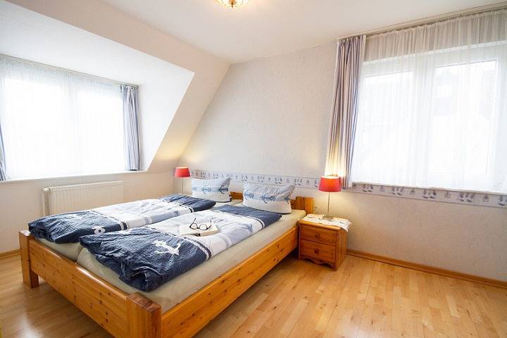 Ganze Ferienwohnung, Petra S. Paulsen/Haus Dünenweg 11 - 3-Raum-Fewo 3060 - 12 Regenpfeifer in Nordfriesische Inseln (Schleswig-Holstein) (Schleswig-Holstein), Wittdün