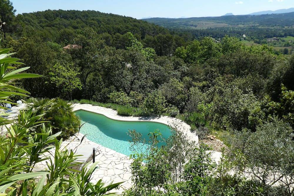 Stijlvolle villa, met verwarmd privé zwembad, adembenemend uitzicht, gratis wifi in Lorgues, Draguignan en omgeving