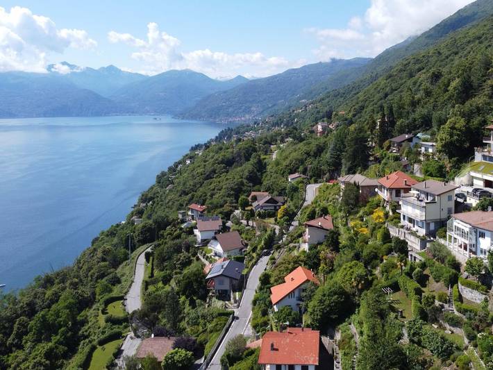 Casa vacanza per 6 persone, con Terrazza e Giardino a Ghiffa