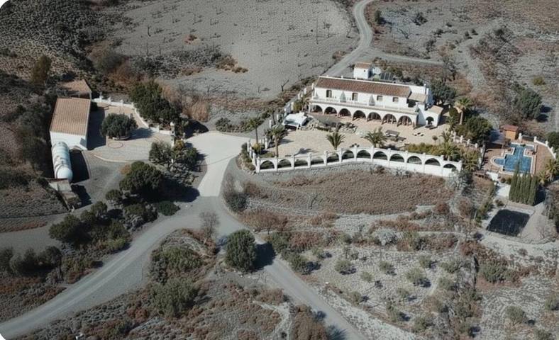 Apartamento de vacaciones para 2 personas, con jardín además de jacuzzi y piscina - 1