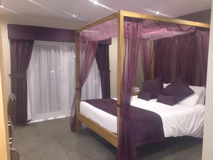 Hôtel pour 10 personnes, avec jardin ainsi que jacuzzi et sauna à Bury - 2