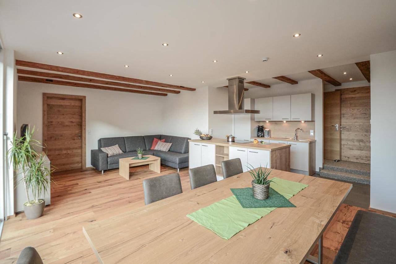 Geheel appartement, Apartment with Balcony in Lechtal Alps, Bichlbach