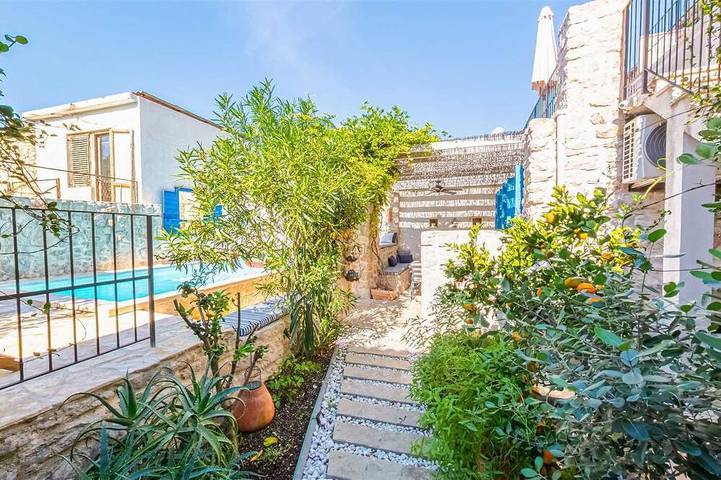 Villa pour 6 personnes, avec balcon, animaux acceptés dans Betina