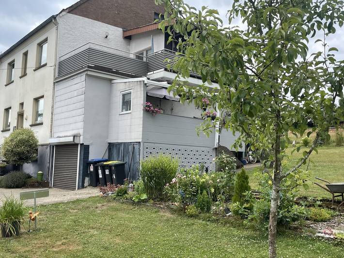 Ferienwohnung für 4 Personen, mit Balkon und Terrasse sowie Garten und Ausblick
