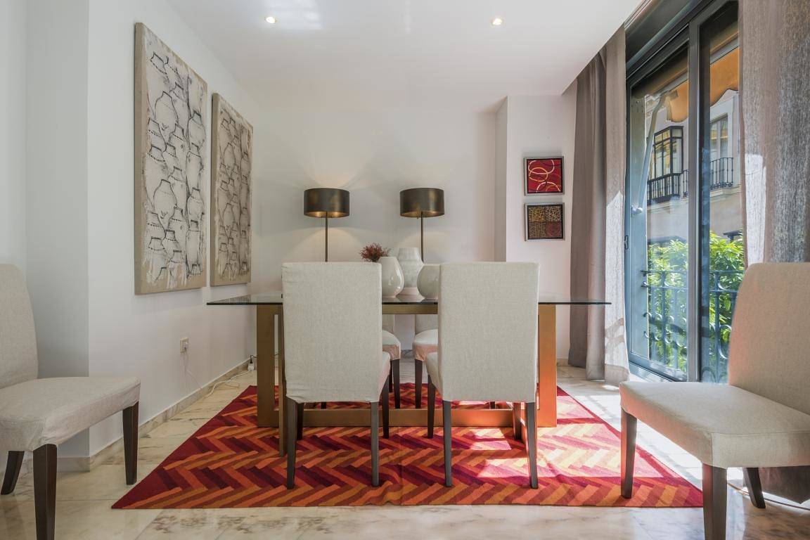 Entire apartment, Luxury 2 bedrooms apartment near the Cathedral. Vinuesa Ii in Casco Antiguo, Sevilla
