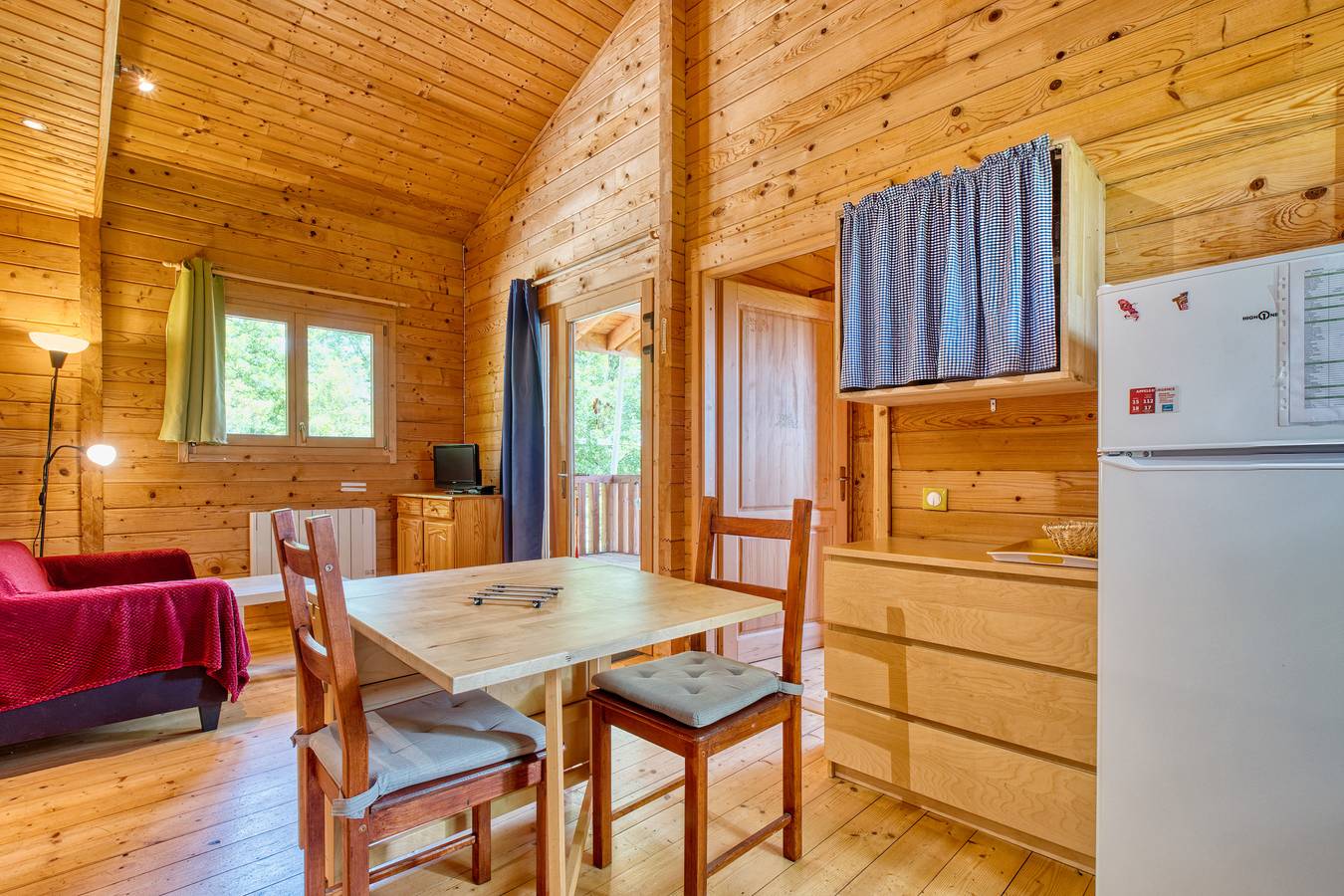 Chalet Rapiette – accessible Pmr, piscine chauffée partagée, Périgord Noir in Salignac-Eyvigues, Périgord Noir