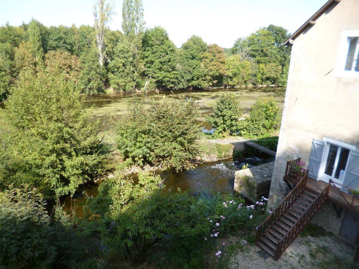 Le Moulin de Cors in Oulches, Région de Le Blanc