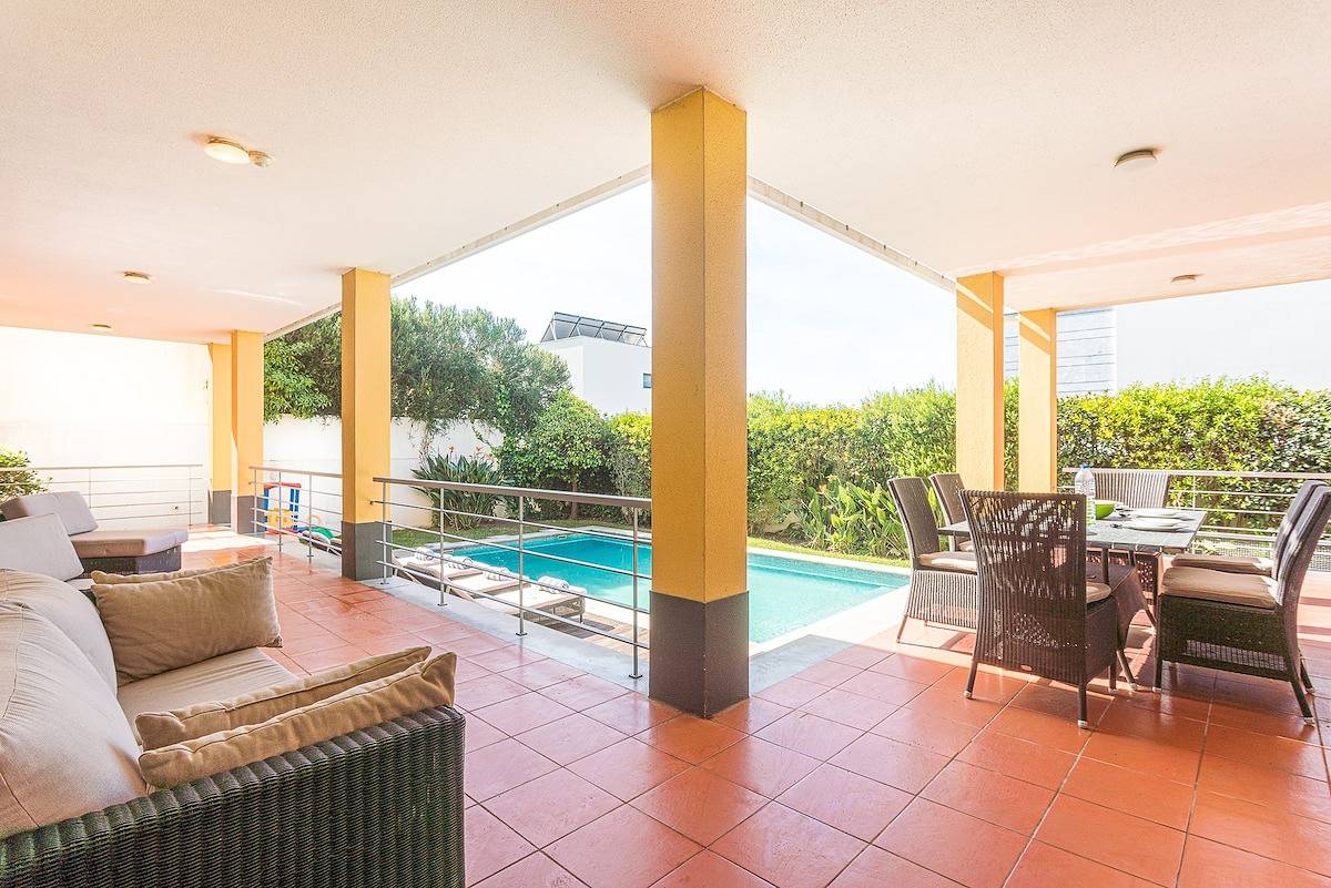 Villa Belga Queen in Aldeia de Juzo, Cascais e Estoril