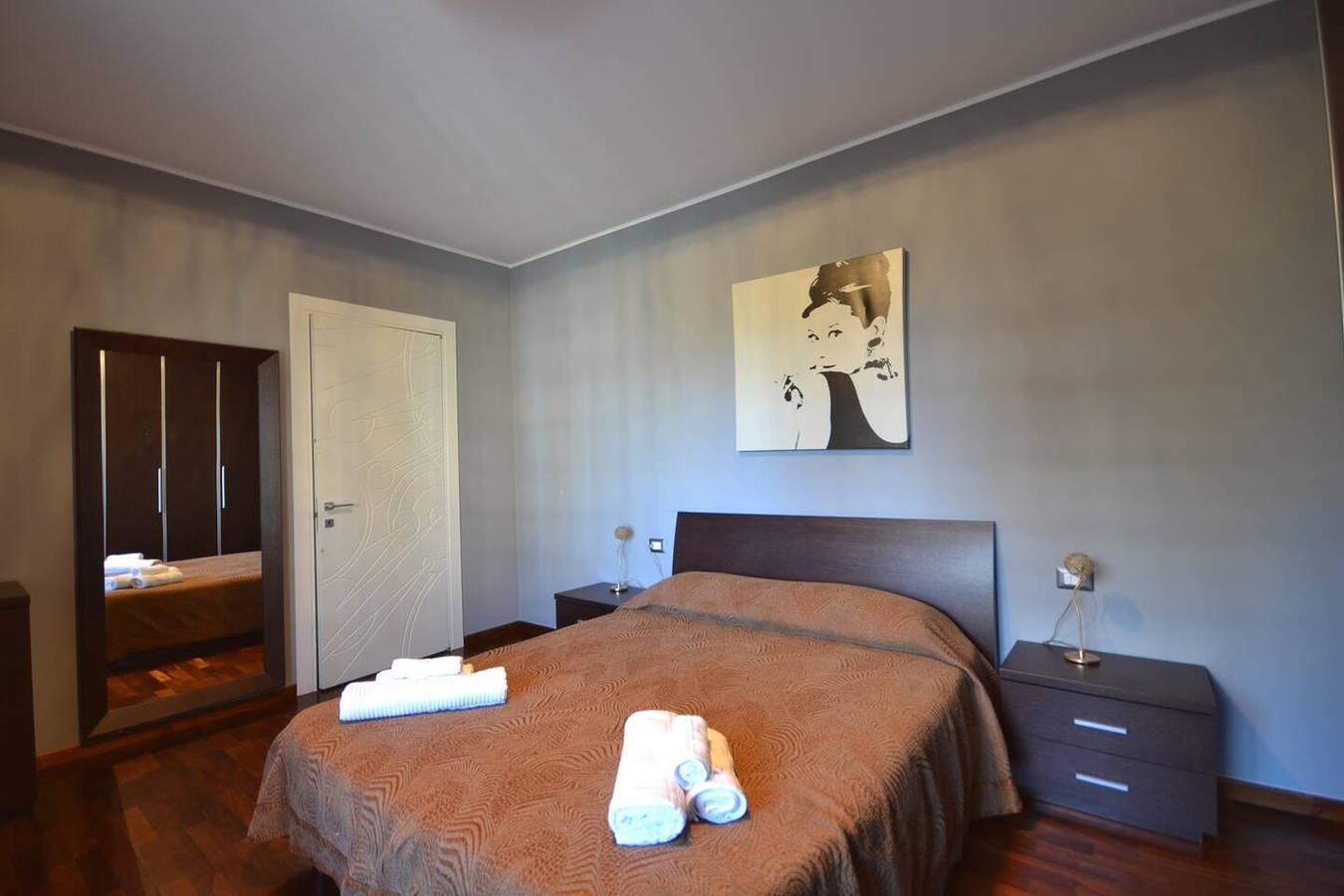 Ganze Wohnung, Geräumige Wohnung in Vercelli mit Terrasse und Garten in Vercelli, Vercelli Provinz