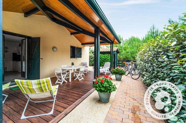Chalet para 5 personas, con jardín además de piscina y terraza - 1