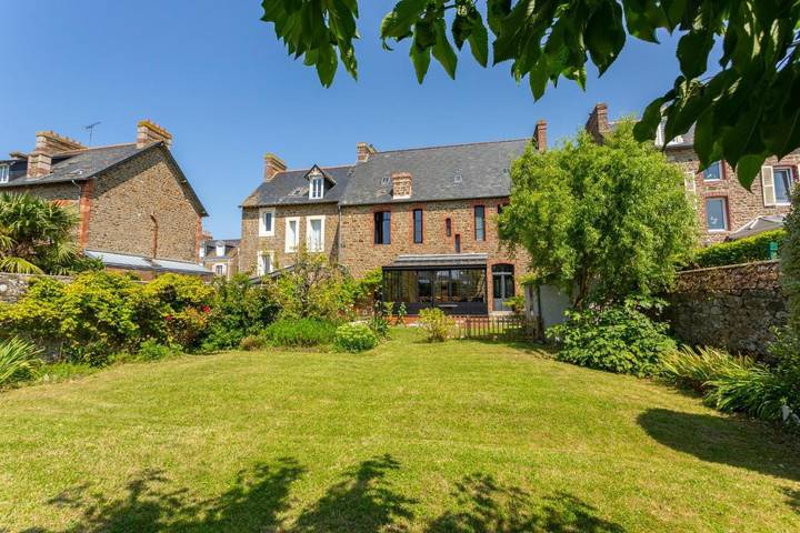 Villa pour 15 personnes, avec Jardin à Saint-Malo