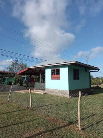 Gîte pour 2 personnes, avec jardin et terrasse dans Fare