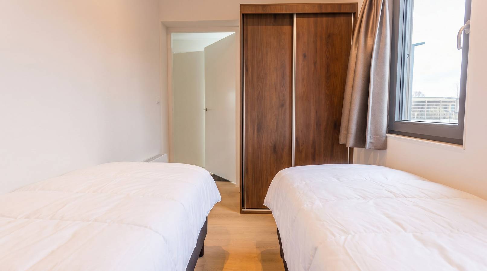 Europarcs Enkhuizer Strand — Cube Split Geschakeld 12 in Enkhuizen, IJsselmeer