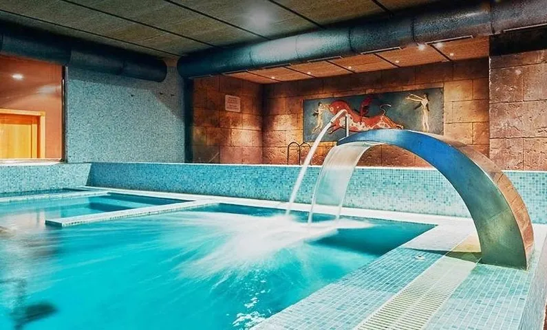 Hôtel pour 10 personnes, avec terrasse et jardin - 1